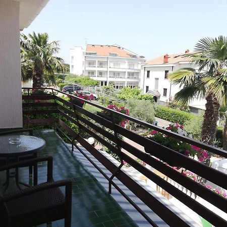 Pansion Katarina Bed & Breakfast Malinska Ngoại thất bức ảnh