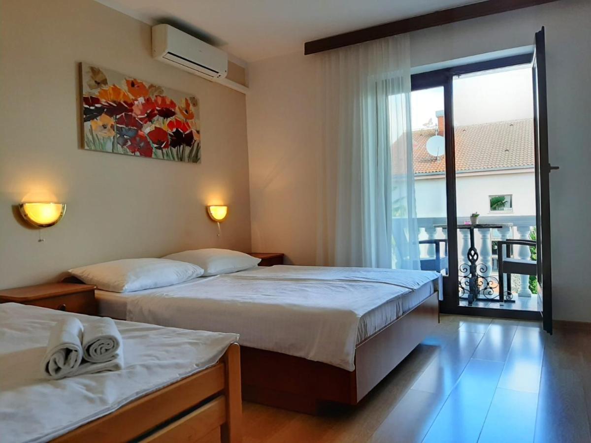 Pansion Katarina Bed & Breakfast Malinska Ngoại thất bức ảnh